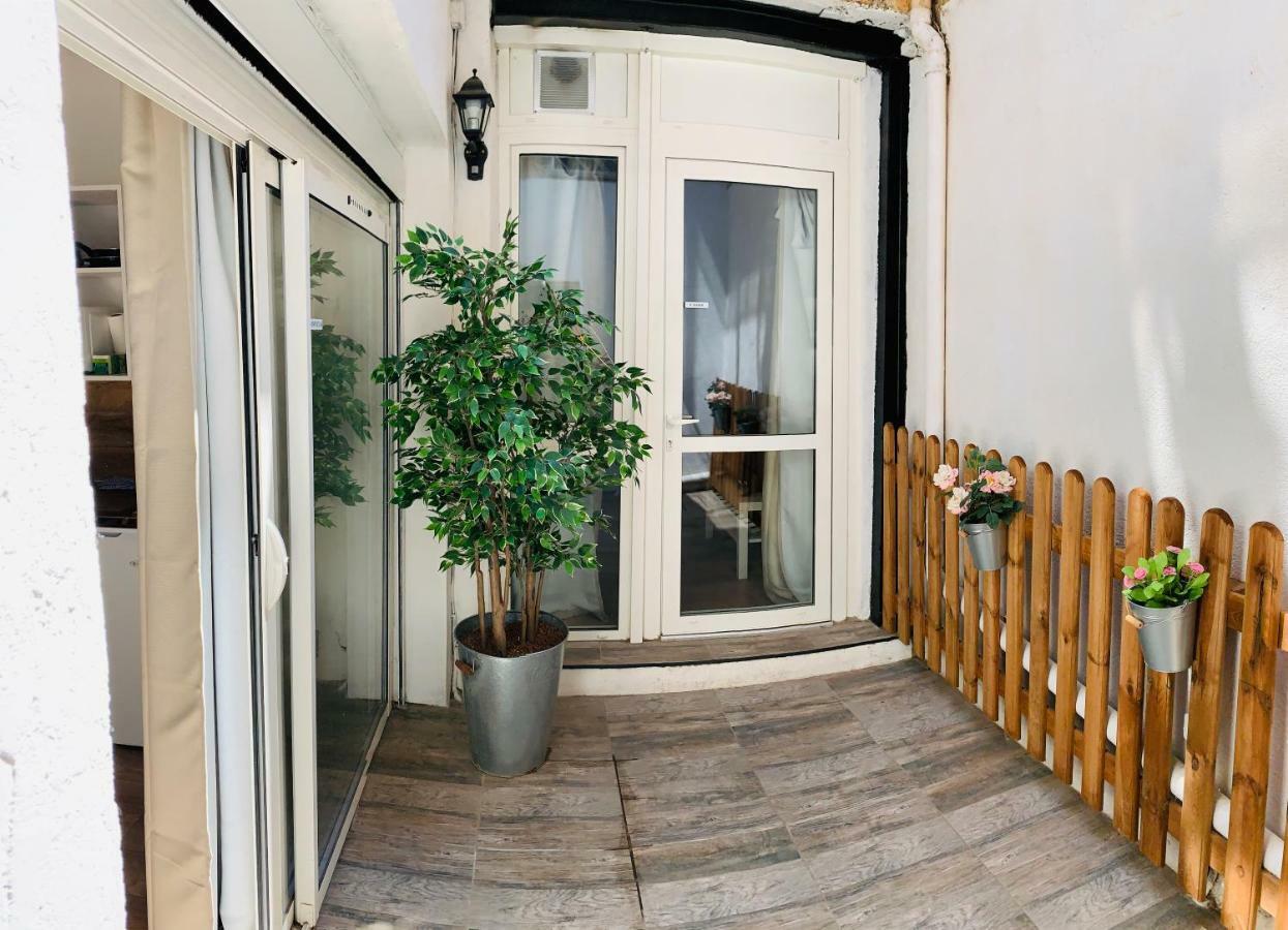 Montclar Studio Aix-en-Provence Exterior foto